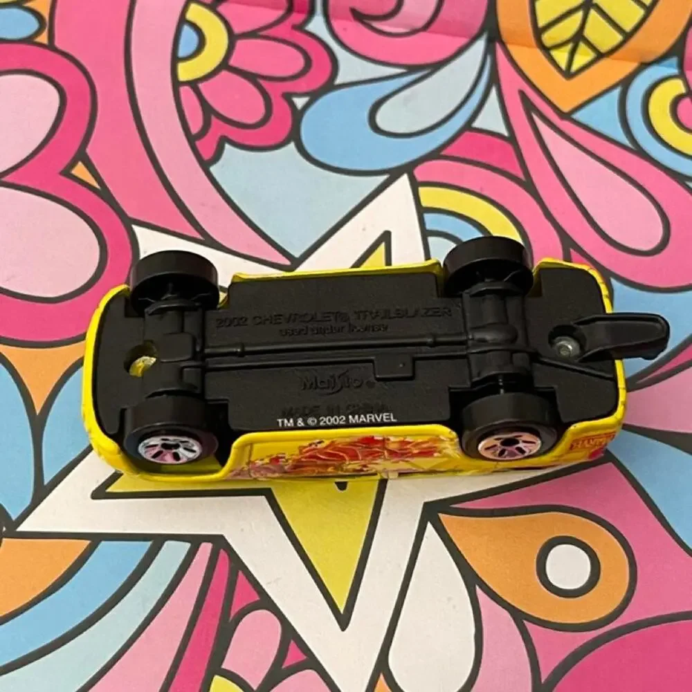 Maisto 2002 marvel human torch  Die-cast Toy Car